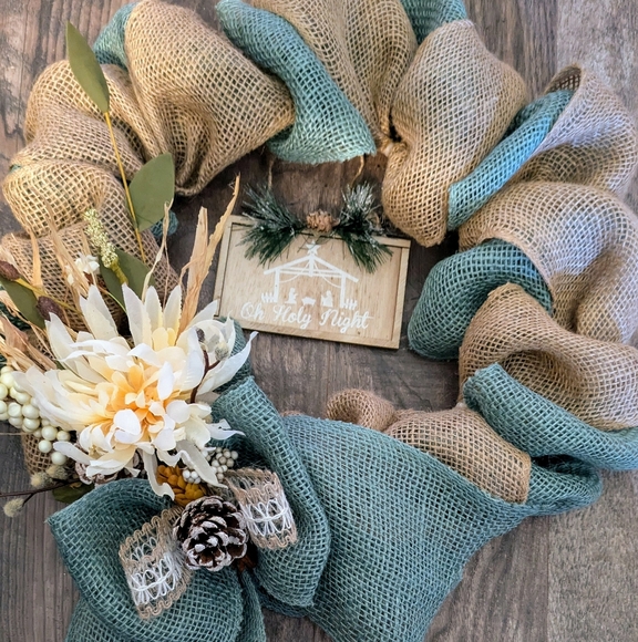 Beautiful Mix Burlap - Picture 6 of 13
